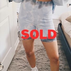TIE DYE BIKER SHORTS